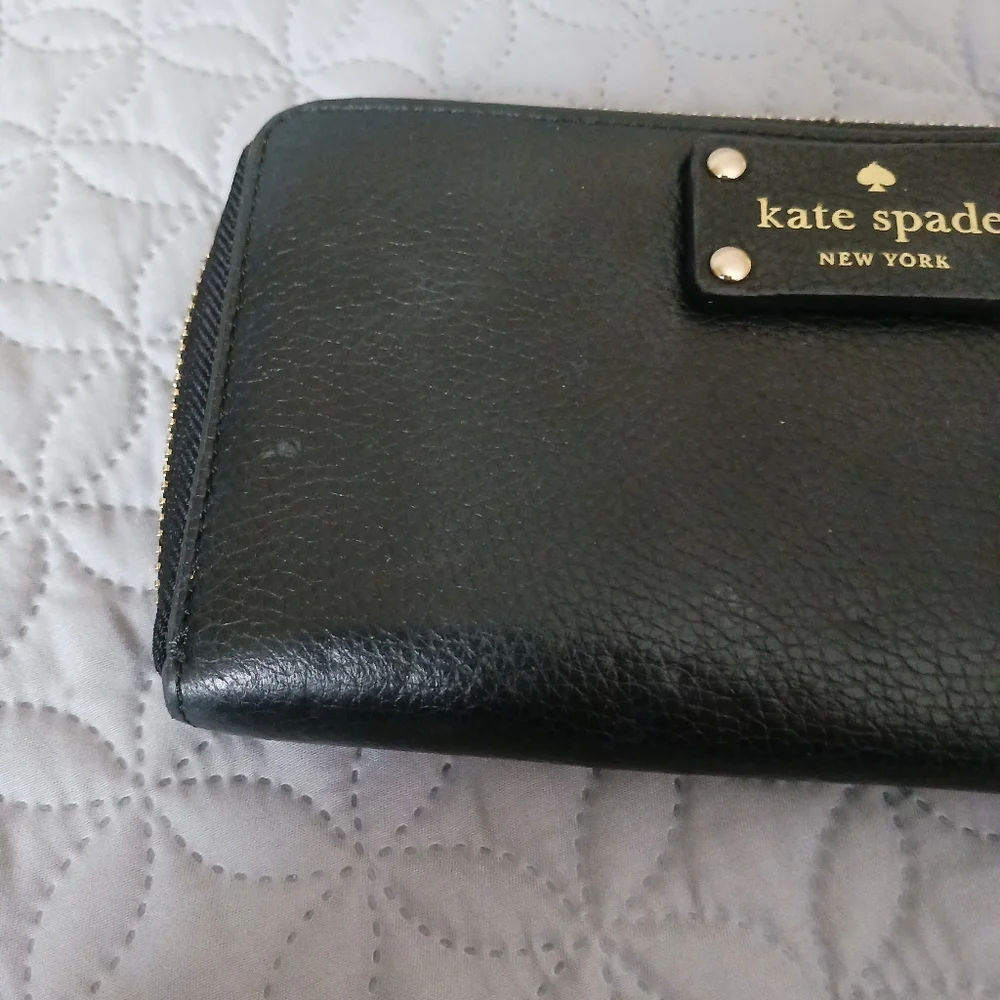 Kate Spade black leather zip wallet